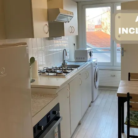 Apartment Le Carnot, Lit King Size, Proche Hyper Centre Riorges